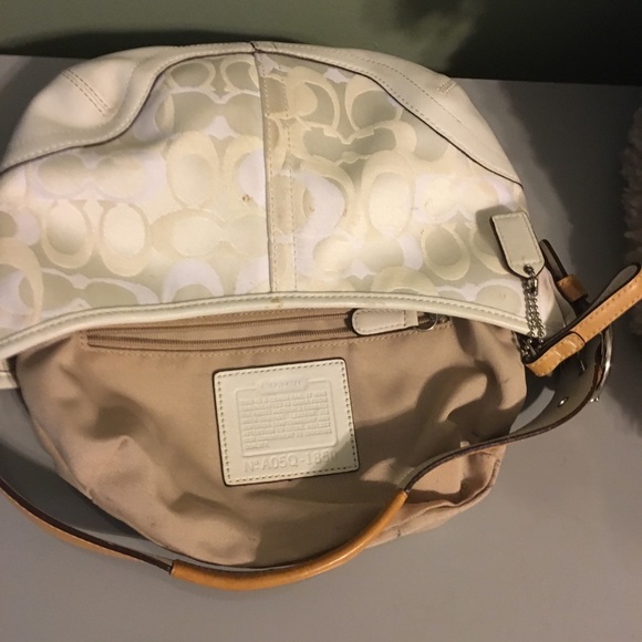 Handbag - Picture 5 of 6